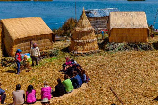 Tour Lago Titicaca 3D2N (Uros, Amantaní, Taquile y Sillustani)